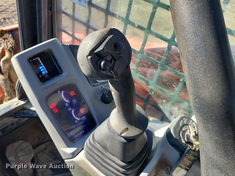 image for item NK9944 2019 Kubota  SVL 95-2S tracked skid steer loader