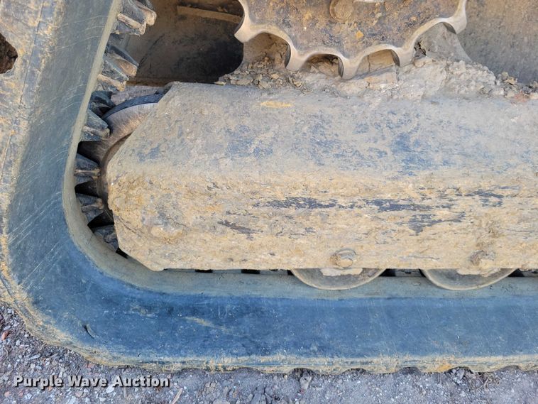 image for item NK9944 2019 Kubota  SVL 95-2S tracked skid steer loader