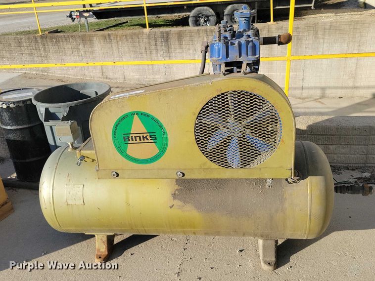 image for item NK9946 Binks air compressor