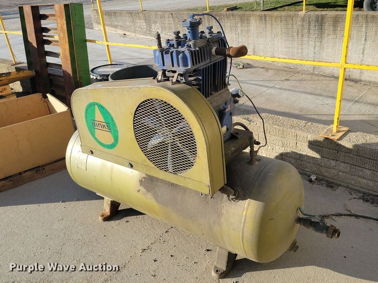 image for item NK9946 Binks air compressor