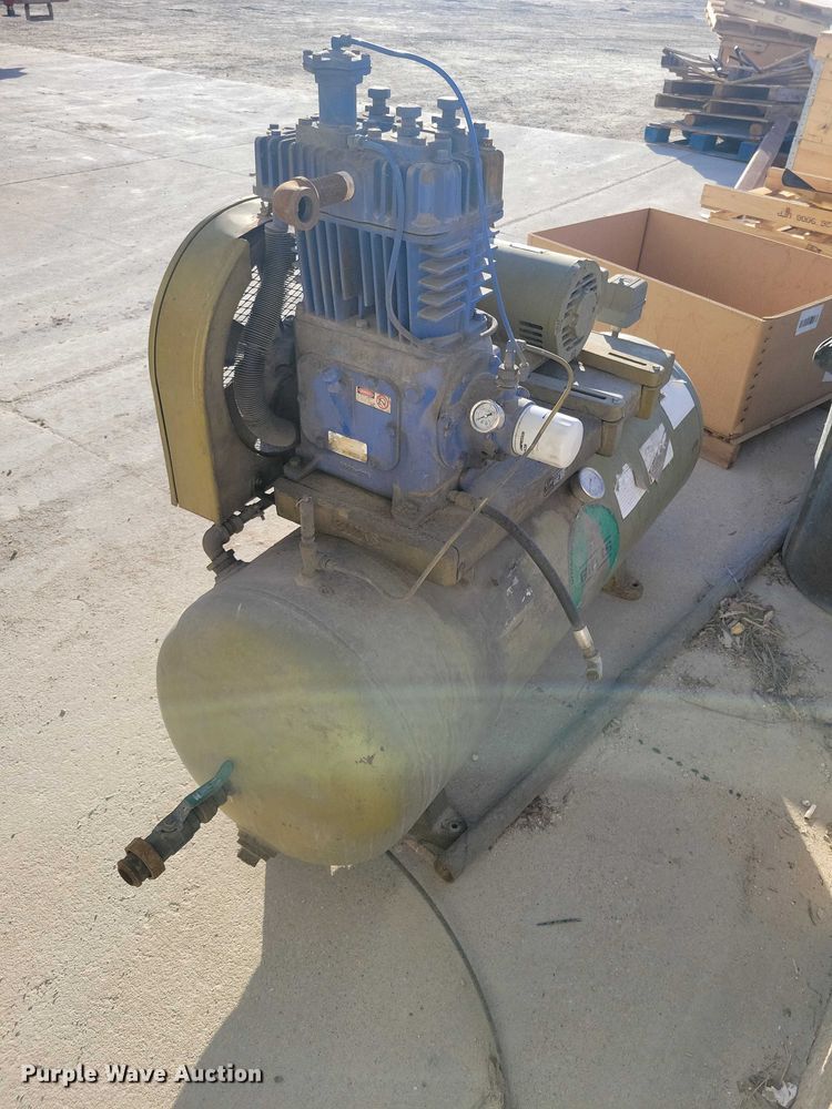 image for item NK9946 Binks air compressor