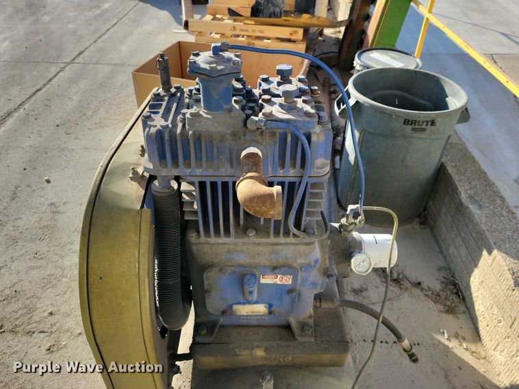 image for item NK9946 Binks air compressor