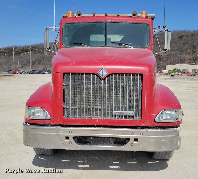 image for item NK9948 1998 International 9200 dump truck