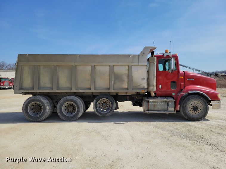 image for item NK9948 1998 International 9200 dump truck