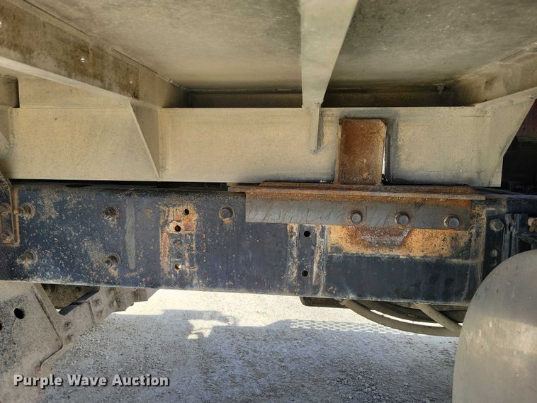 image for item NK9948 1998 International 9200 dump truck