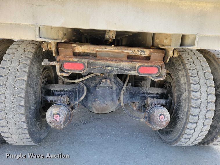 image for item NK9948 1998 International 9200 dump truck