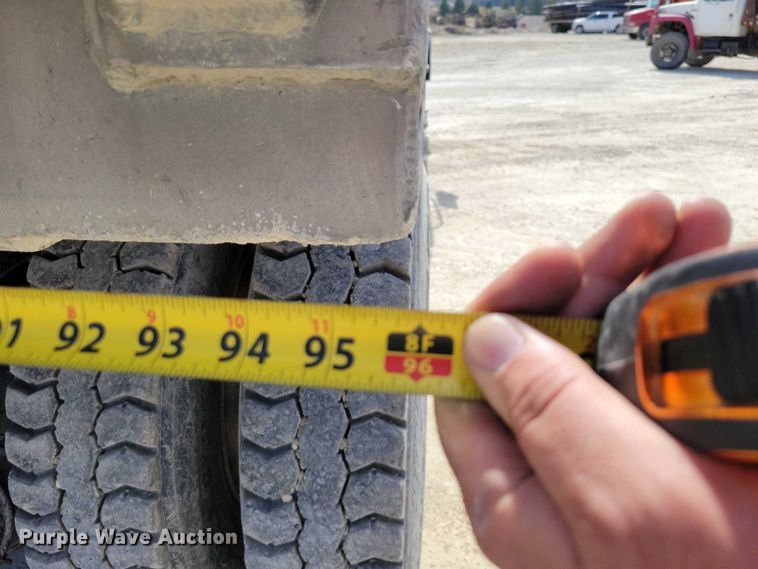 image for item NK9948 1998 International 9200 dump truck