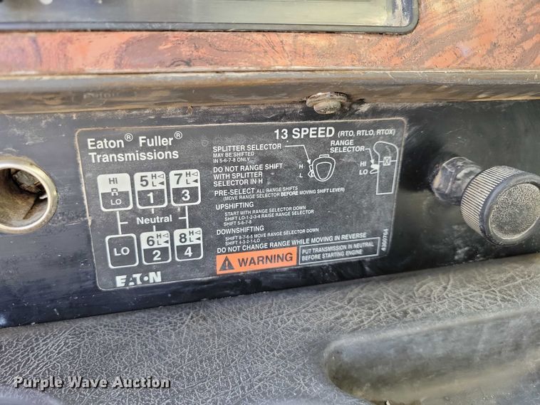 image for item NK9948 1998 International 9200 dump truck