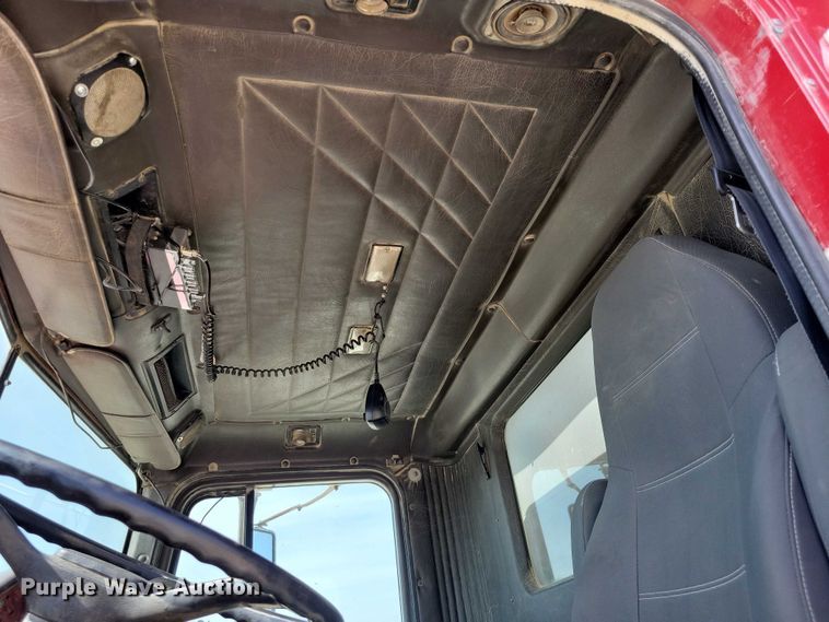 image for item NK9948 1998 International 9200 dump truck