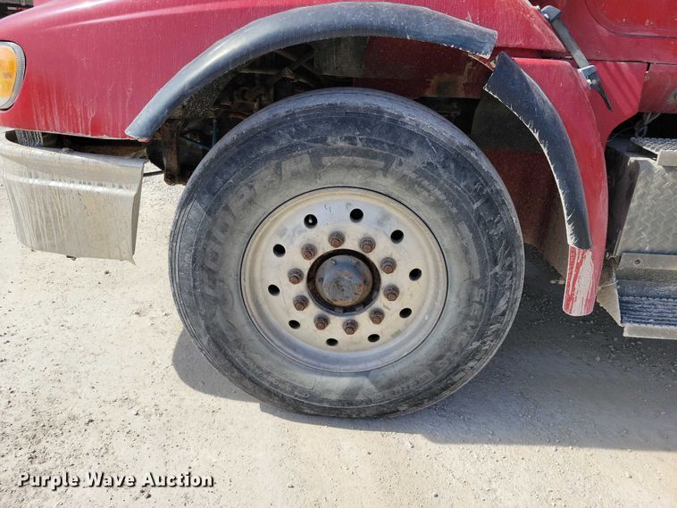 image for item NK9948 1998 International 9200 dump truck