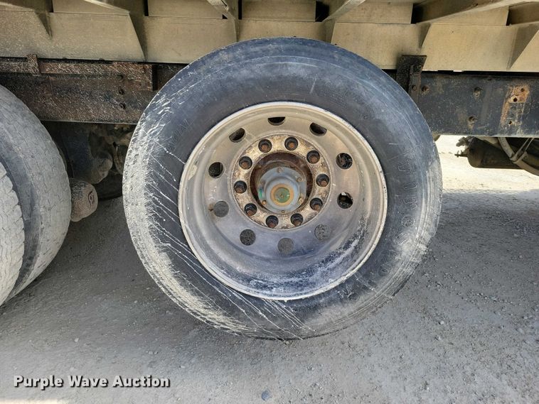 image for item NK9948 1998 International 9200 dump truck