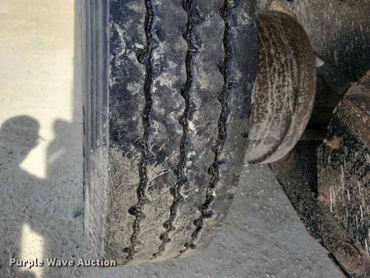 image for item NK9948 1998 International 9200 dump truck