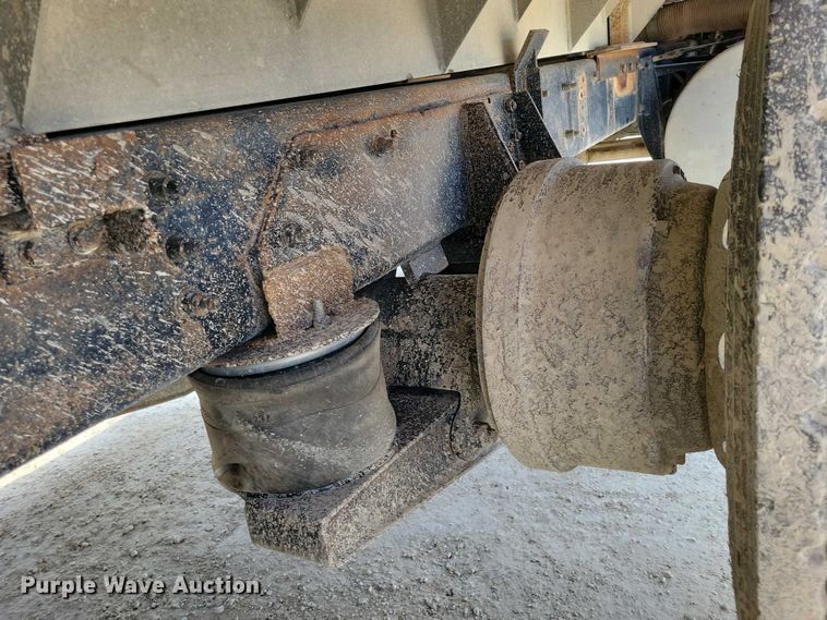 image for item NK9948 1998 International 9200 dump truck