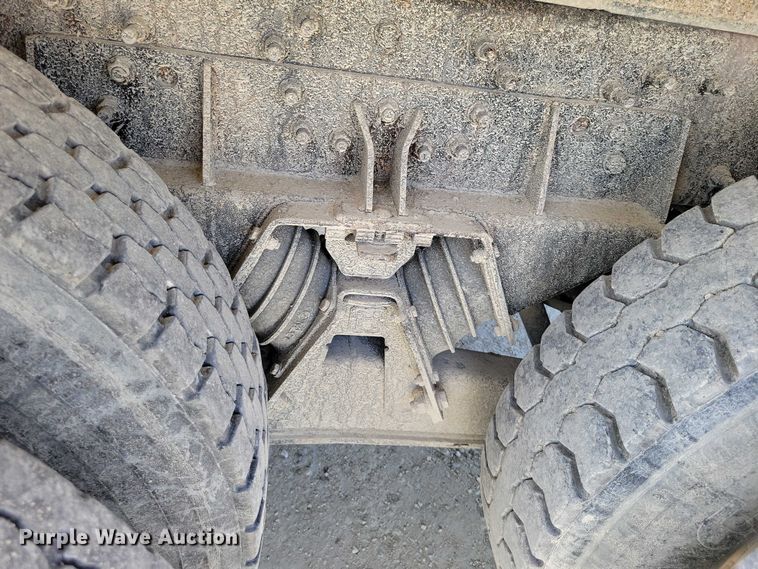 image for item NK9948 1998 International 9200 dump truck