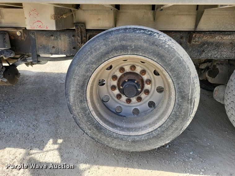 image for item NK9948 1998 International 9200 dump truck