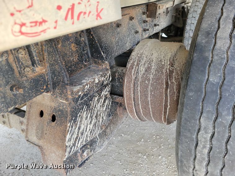 image for item NK9948 1998 International 9200 dump truck