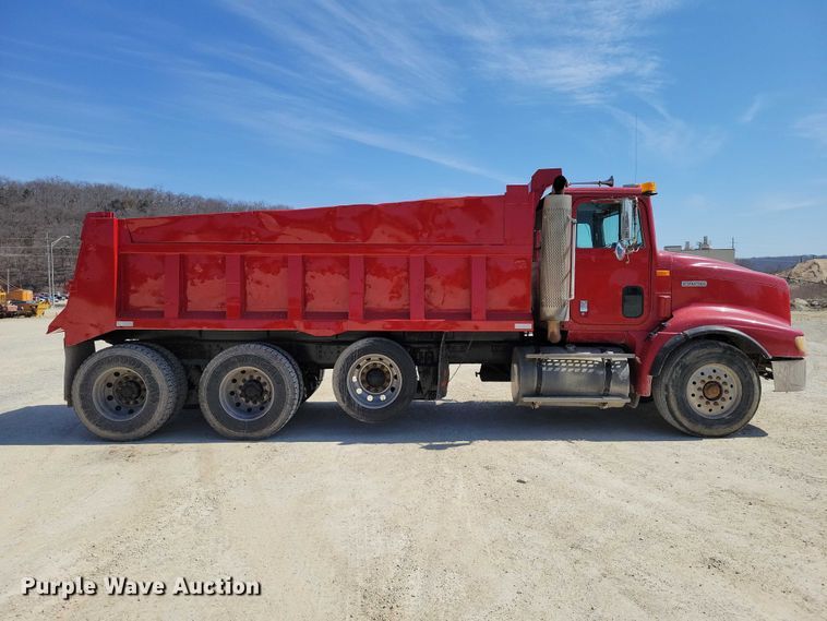 image for item NK9949 1998 International 9200 dump truck