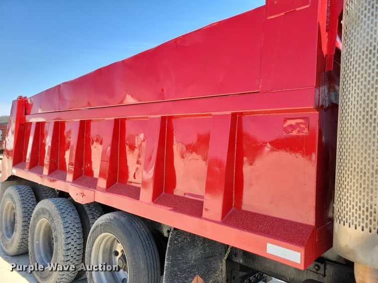 image for item NK9949 1998 International 9200 dump truck