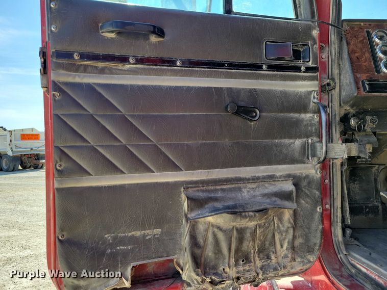 image for item NK9949 1998 International 9200 dump truck