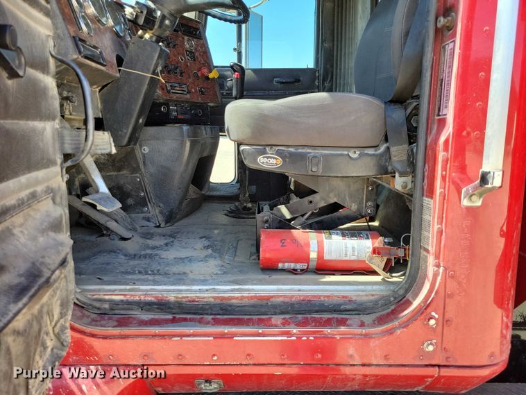 image for item NK9949 1998 International 9200 dump truck