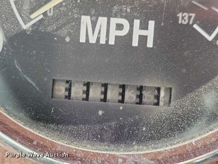 image for item NK9949 1998 International 9200 dump truck