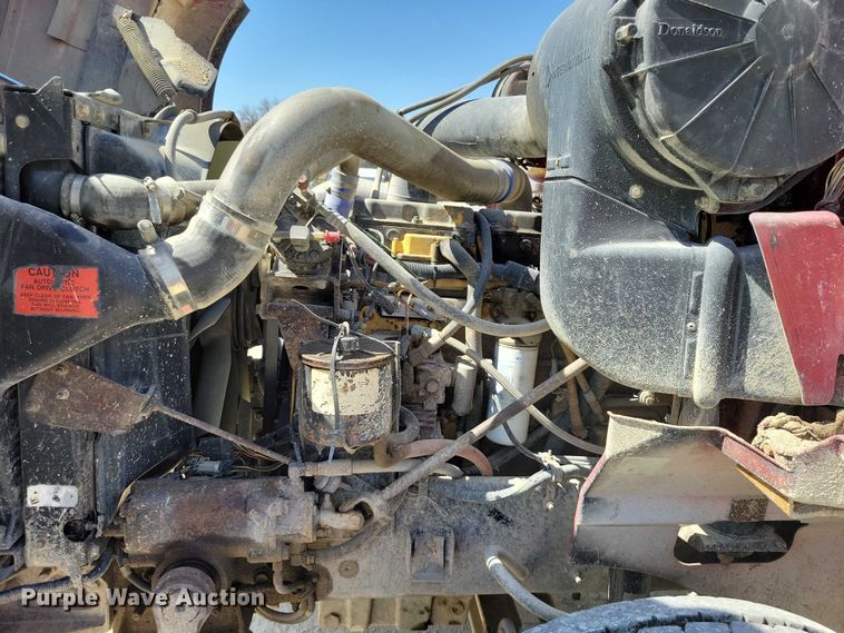 image for item NK9949 1998 International 9200 dump truck