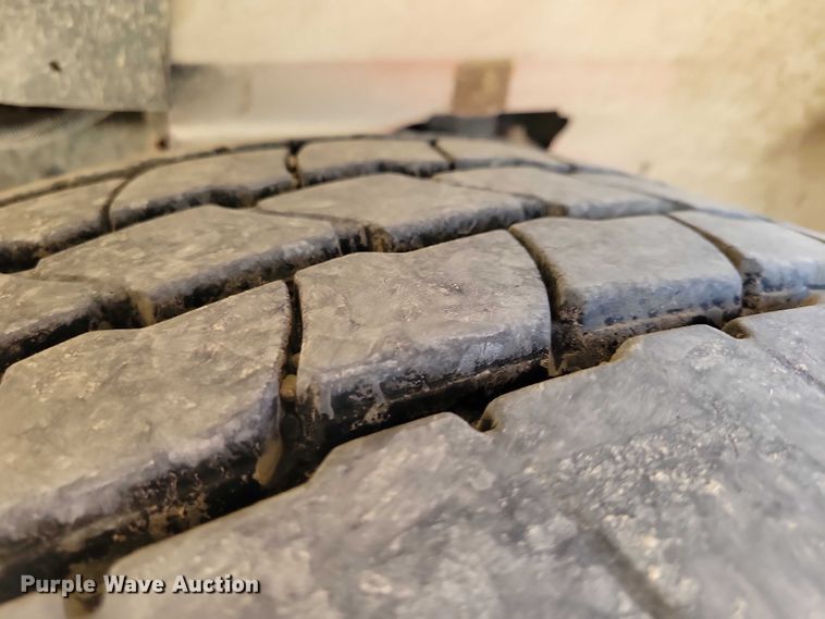 image for item NK9949 1998 International 9200 dump truck