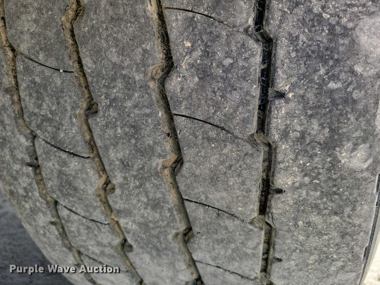 image for item NK9949 1998 International 9200 dump truck