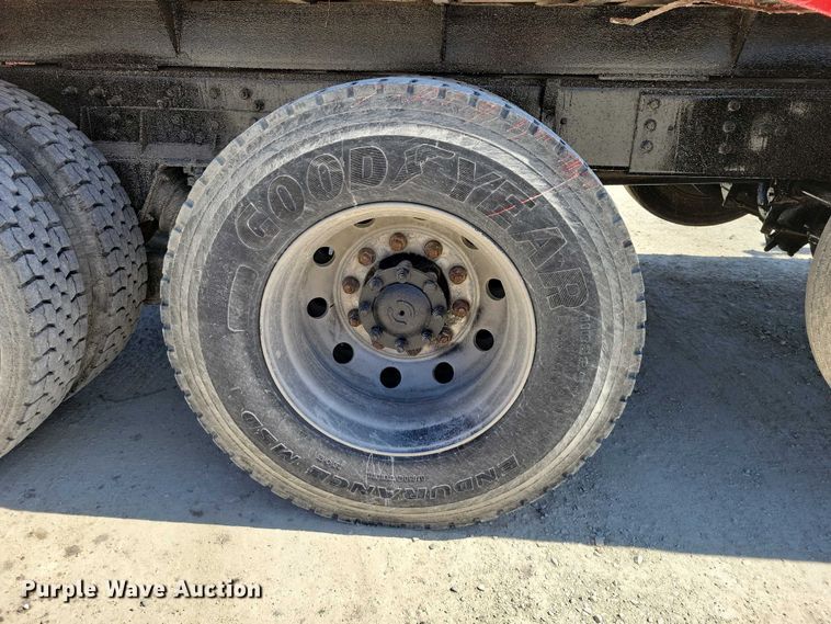 image for item NK9949 1998 International 9200 dump truck