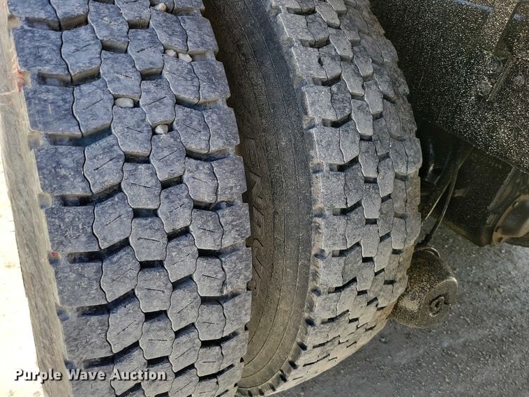 image for item NK9949 1998 International 9200 dump truck