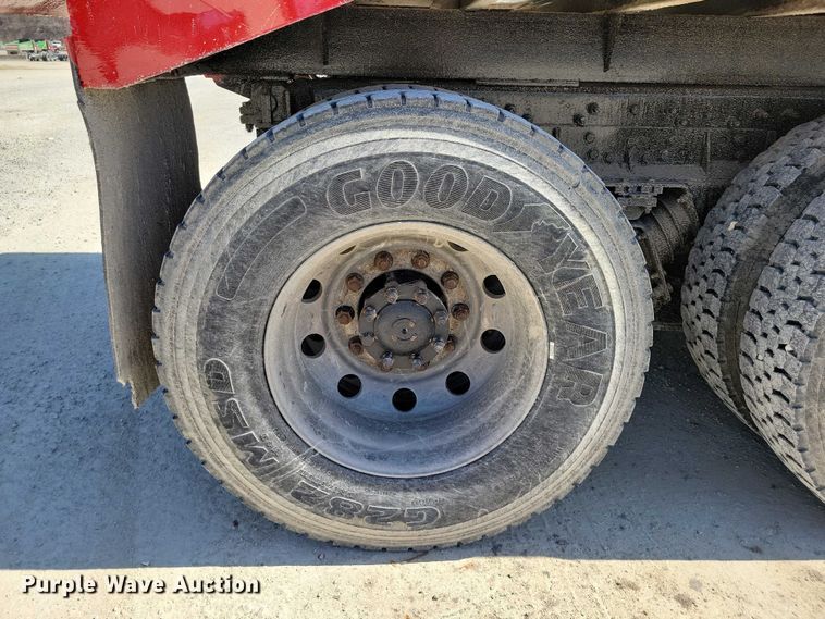 image for item NK9949 1998 International 9200 dump truck