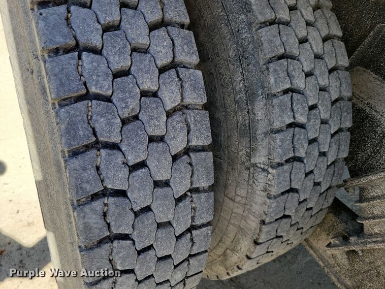 image for item NK9949 1998 International 9200 dump truck