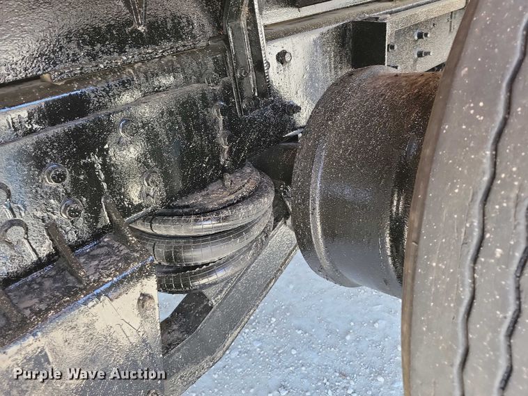 image for item NK9949 1998 International 9200 dump truck