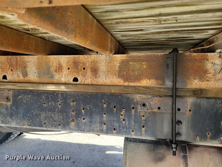 image for item NK9950 1987 International  S1900 flatbed truck