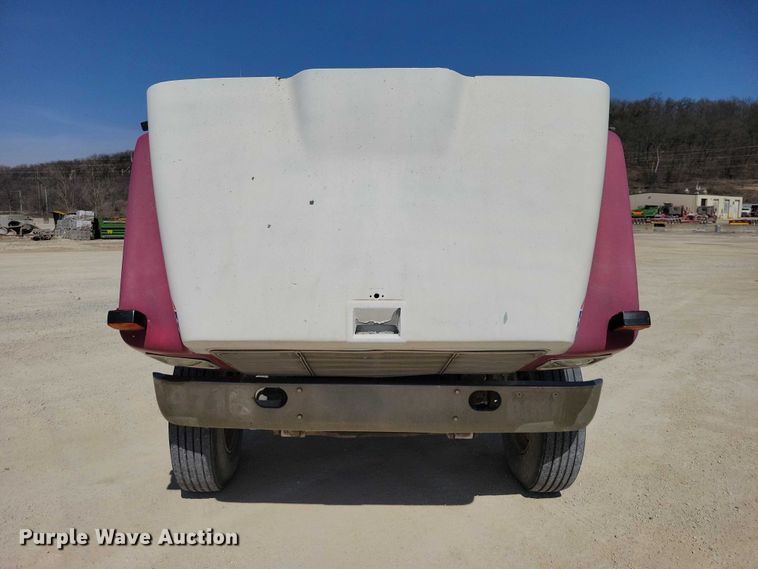 image for item NK9950 1987 International  S1900 flatbed truck