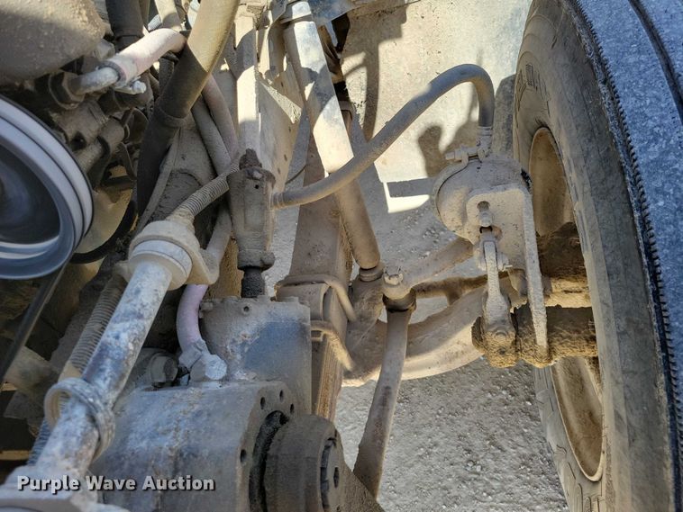 image for item NK9950 1987 International  S1900 flatbed truck