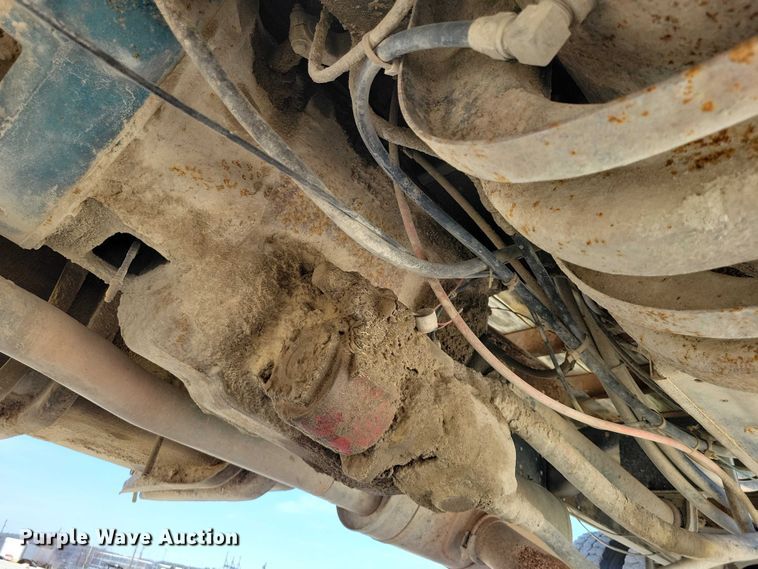 image for item NK9950 1987 International  S1900 flatbed truck