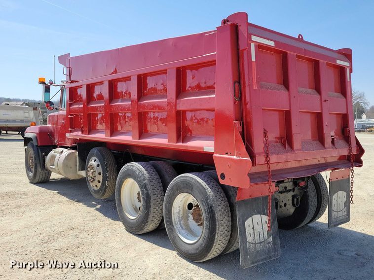 image for item NK9951 2000 Mack RD688S dump truck