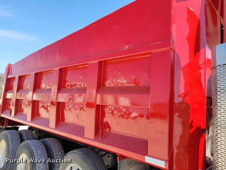 image for item NK9951 2000 Mack RD688S dump truck