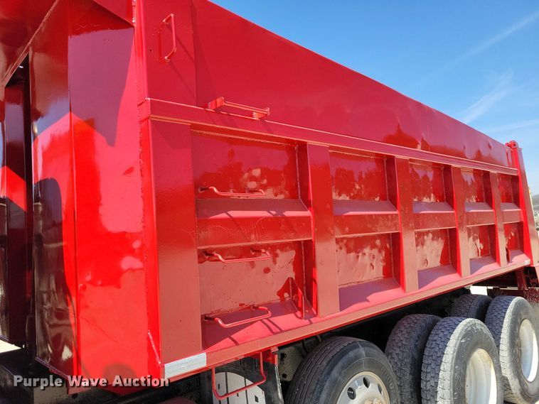 image for item NK9951 2000 Mack RD688S dump truck