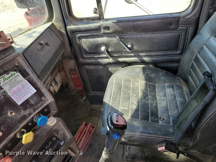 image for item NK9951 2000 Mack RD688S dump truck