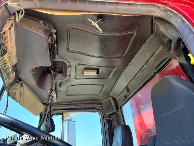 image for item NK9951 2000 Mack RD688S dump truck