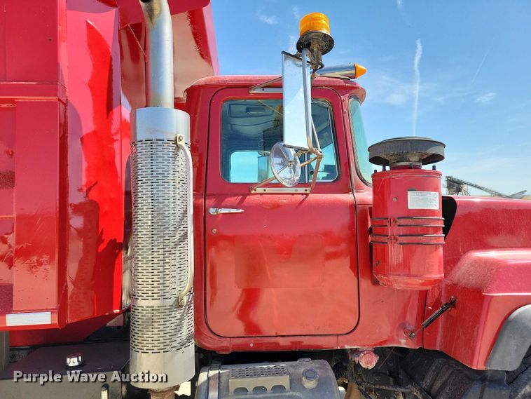 image for item NK9951 2000 Mack RD688S dump truck