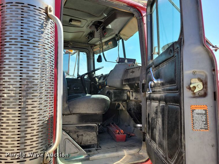 image for item NK9951 2000 Mack RD688S dump truck