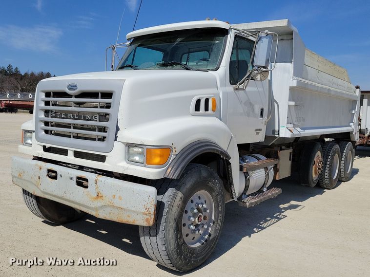 image for item NK9957 2005 Sterling L9500 dump truck