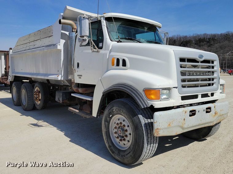 image for item NK9957 2005 Sterling L9500 dump truck