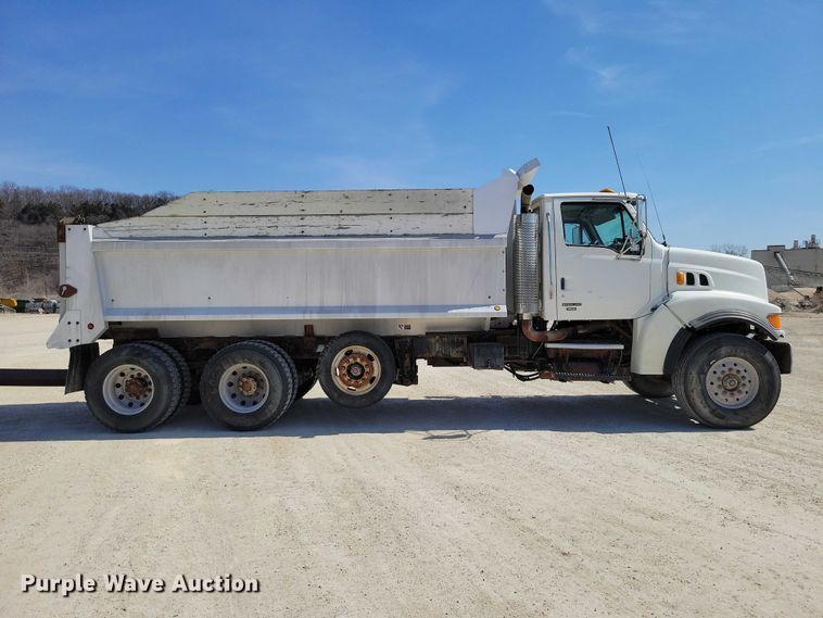 image for item NK9957 2005 Sterling L9500 dump truck