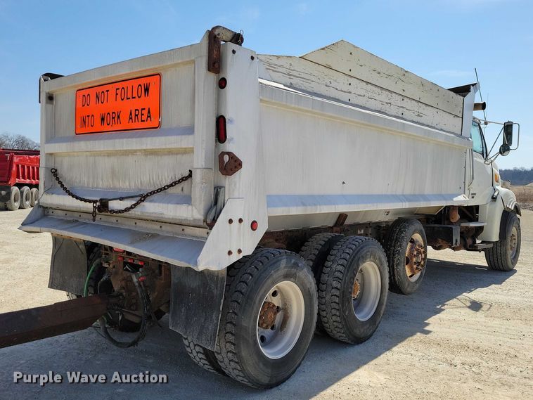 image for item NK9957 2005 Sterling L9500 dump truck