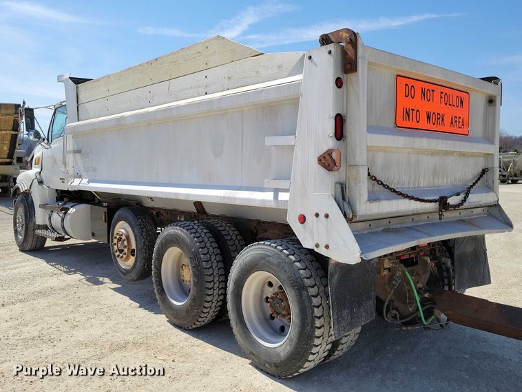 image for item NK9957 2005 Sterling L9500 dump truck