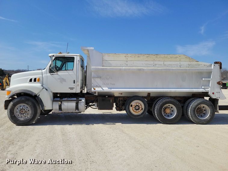 image for item NK9957 2005 Sterling L9500 dump truck